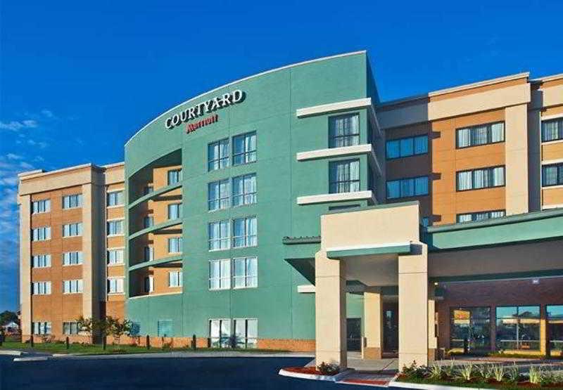 Courtyard Newport News Airport Hotel Exterior photo